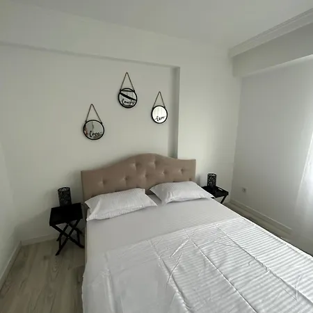 Cozi White Apartament Voluntari Exterior photo